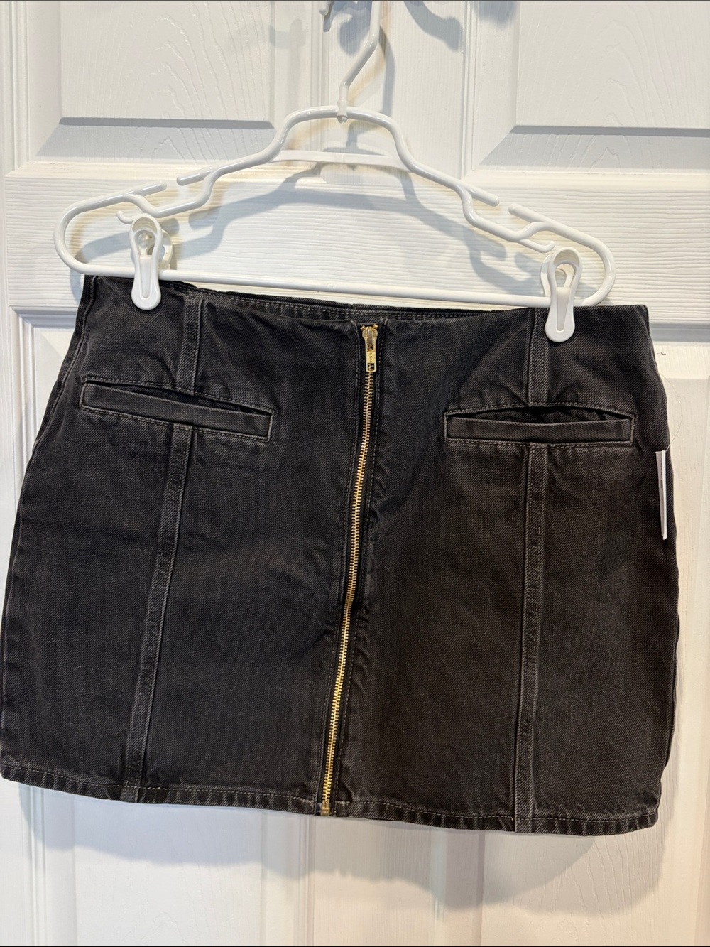 Old Navy Black Front-Zip Mini Skirt